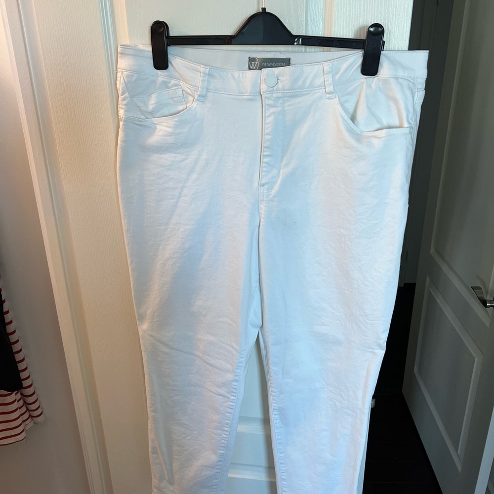 Wit & Wisdom White Skinny Jeans